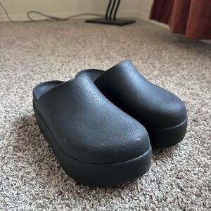 Crocs Dylan Platform Clog